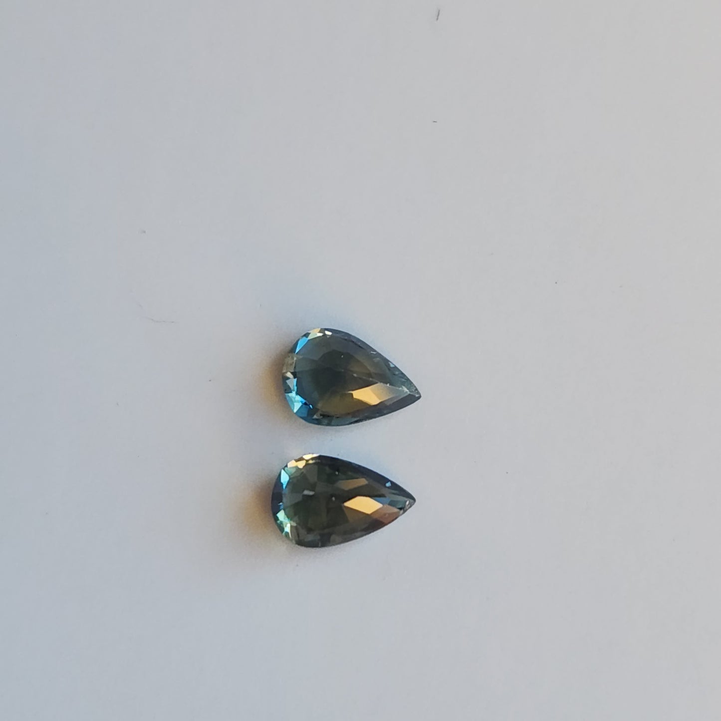 Blue Green Sapphire no heat