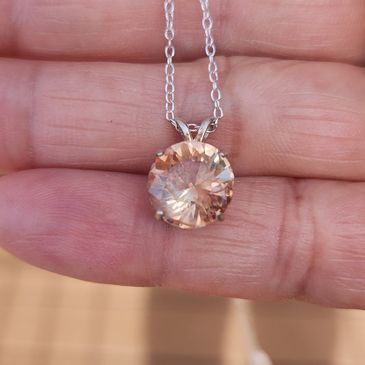 Sunstone in Silver Pendant