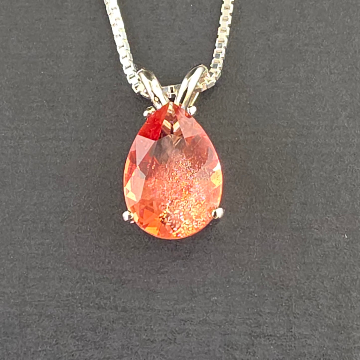 Oregon Sunstone Pendant set in 14 kt Gold