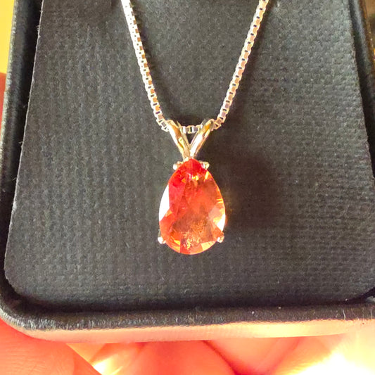 Oregon Sunstone Pendant set in 14 kt Gold
