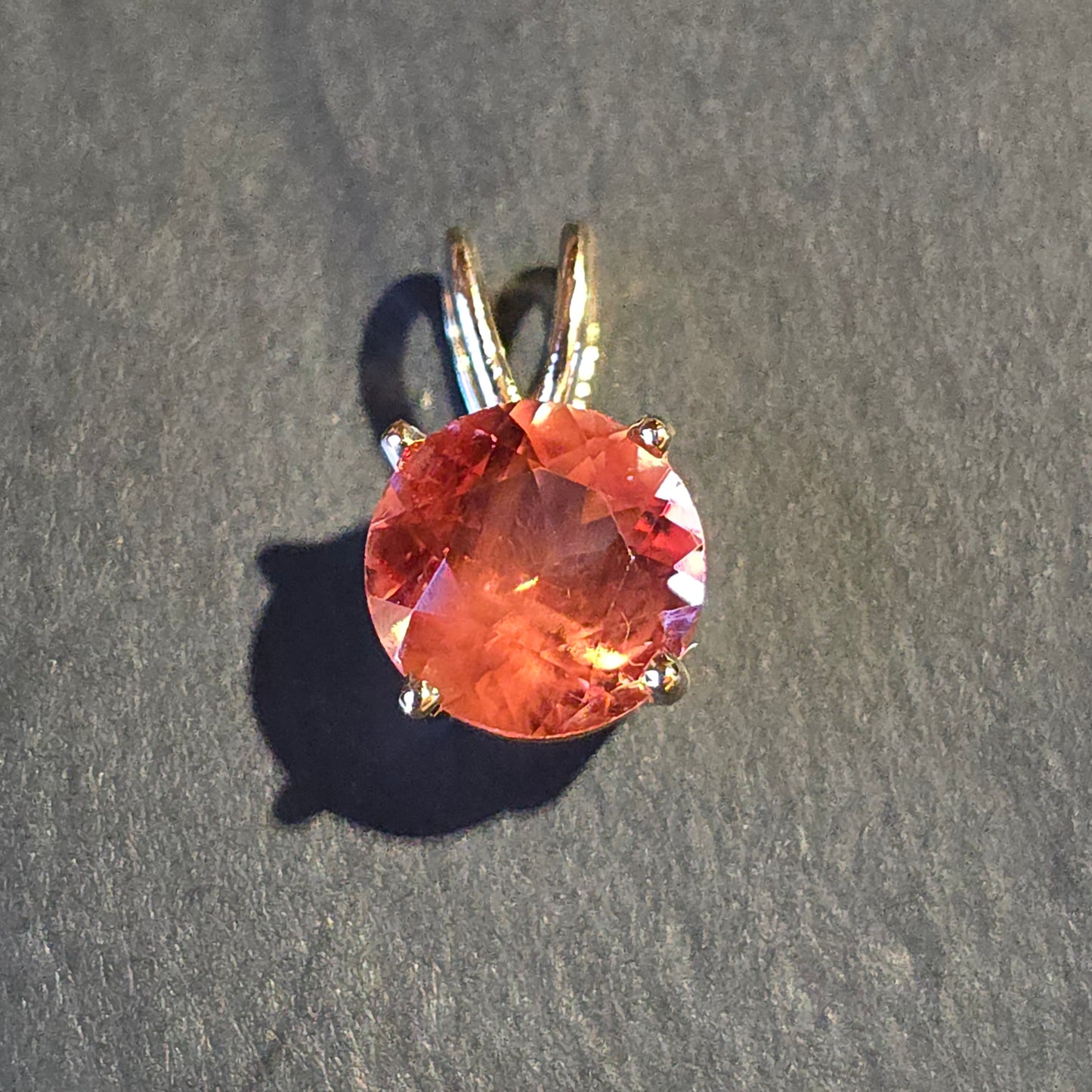 Oregon Sunstone 14 kt Gold Pendant