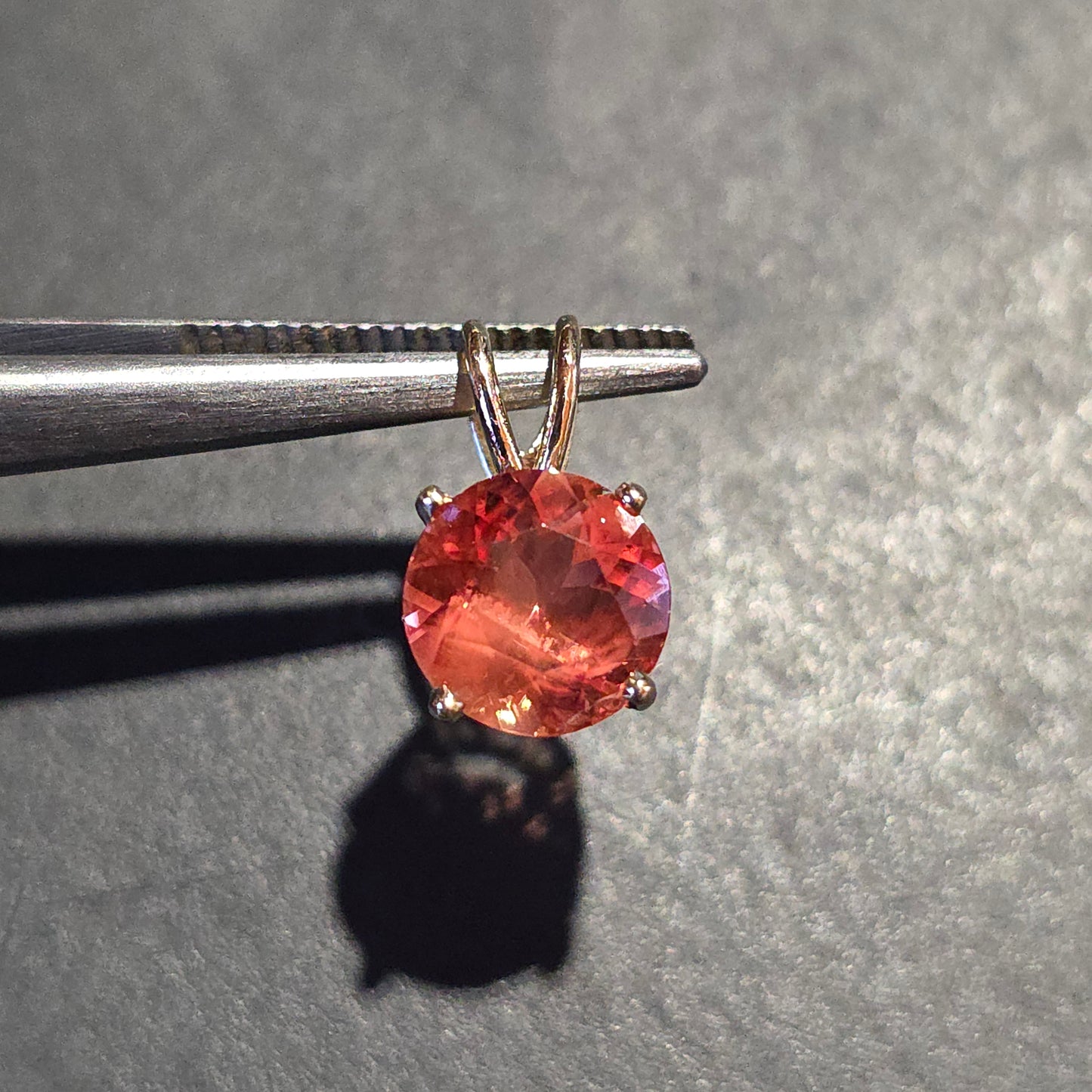 Oregon Sunstone 14 kt Gold Pendant