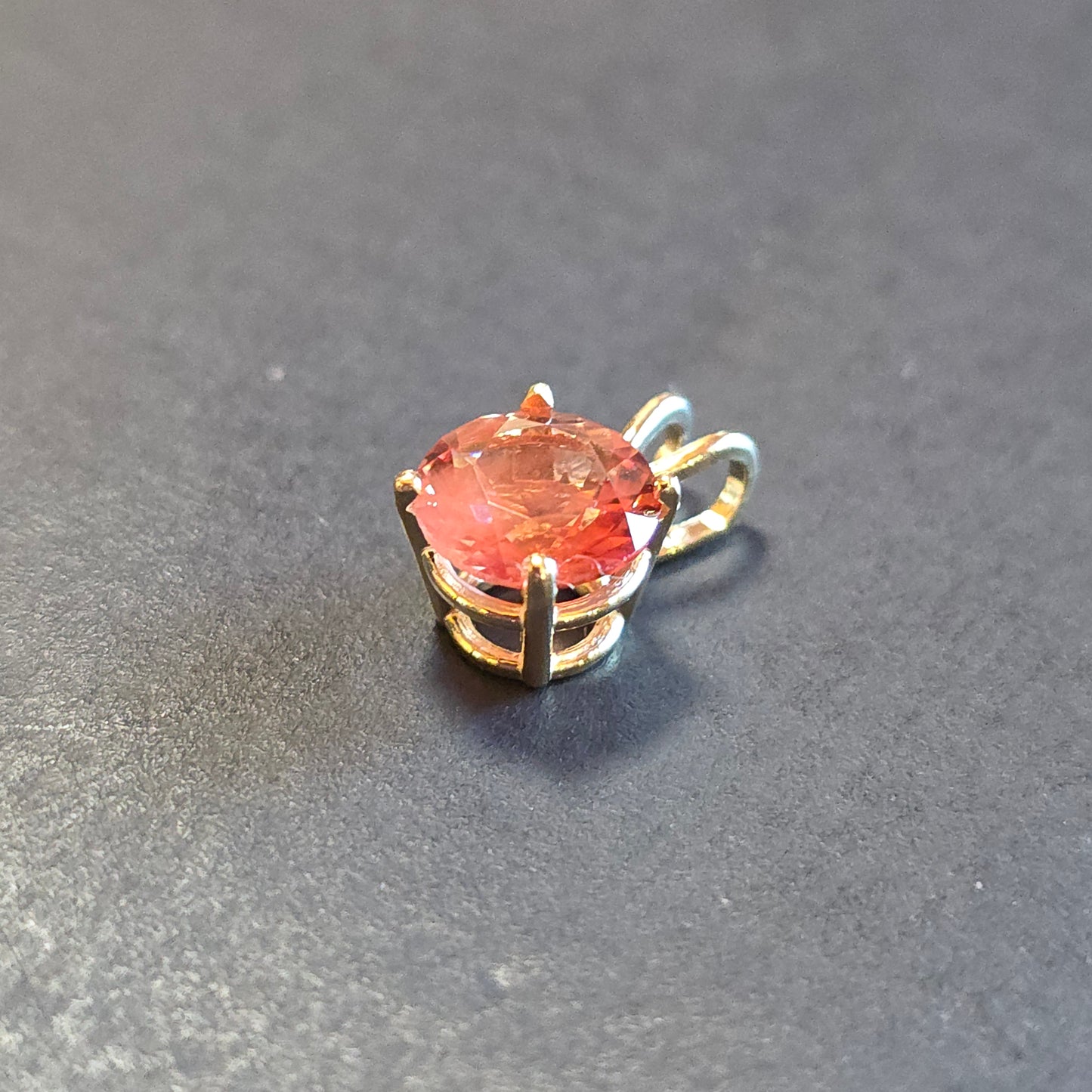 Oregon Sunstone 14 kt Gold Pendant
