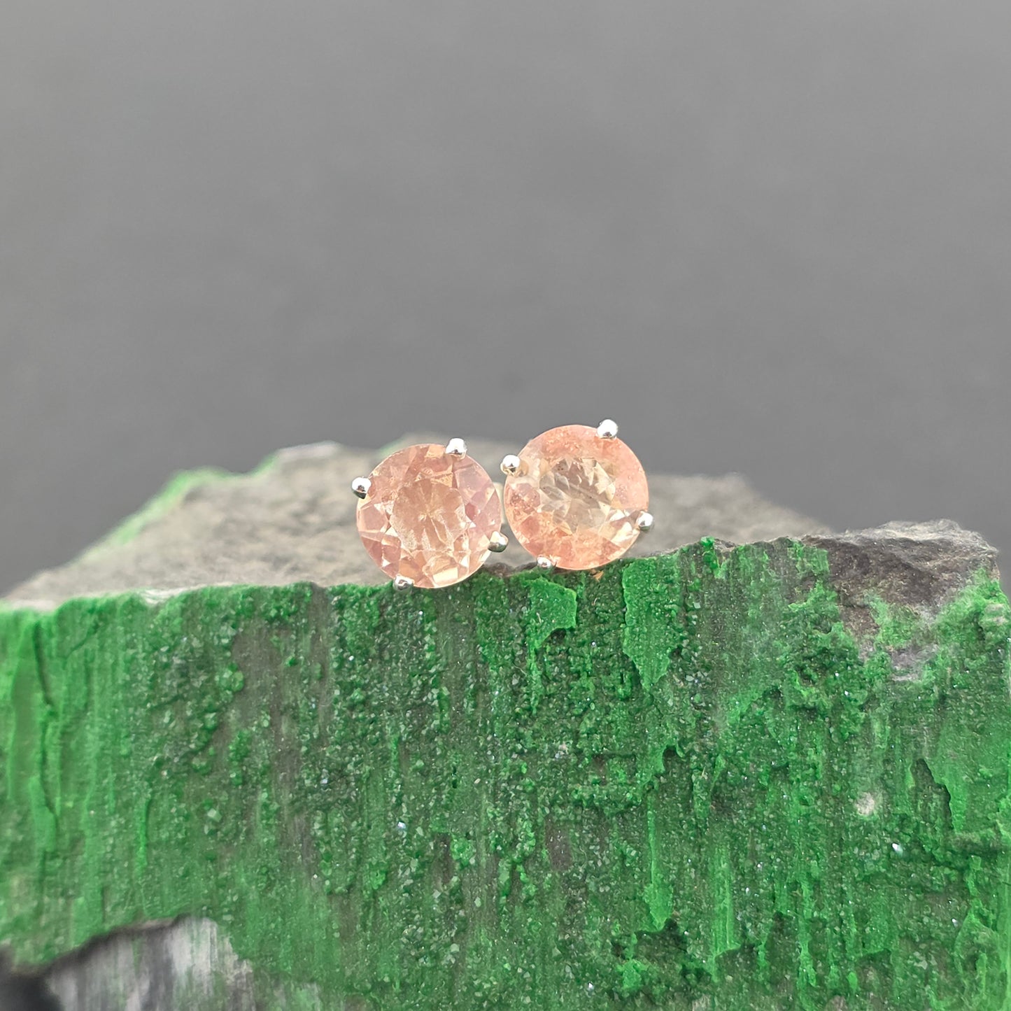 Oregon Sunstones Silver Earring