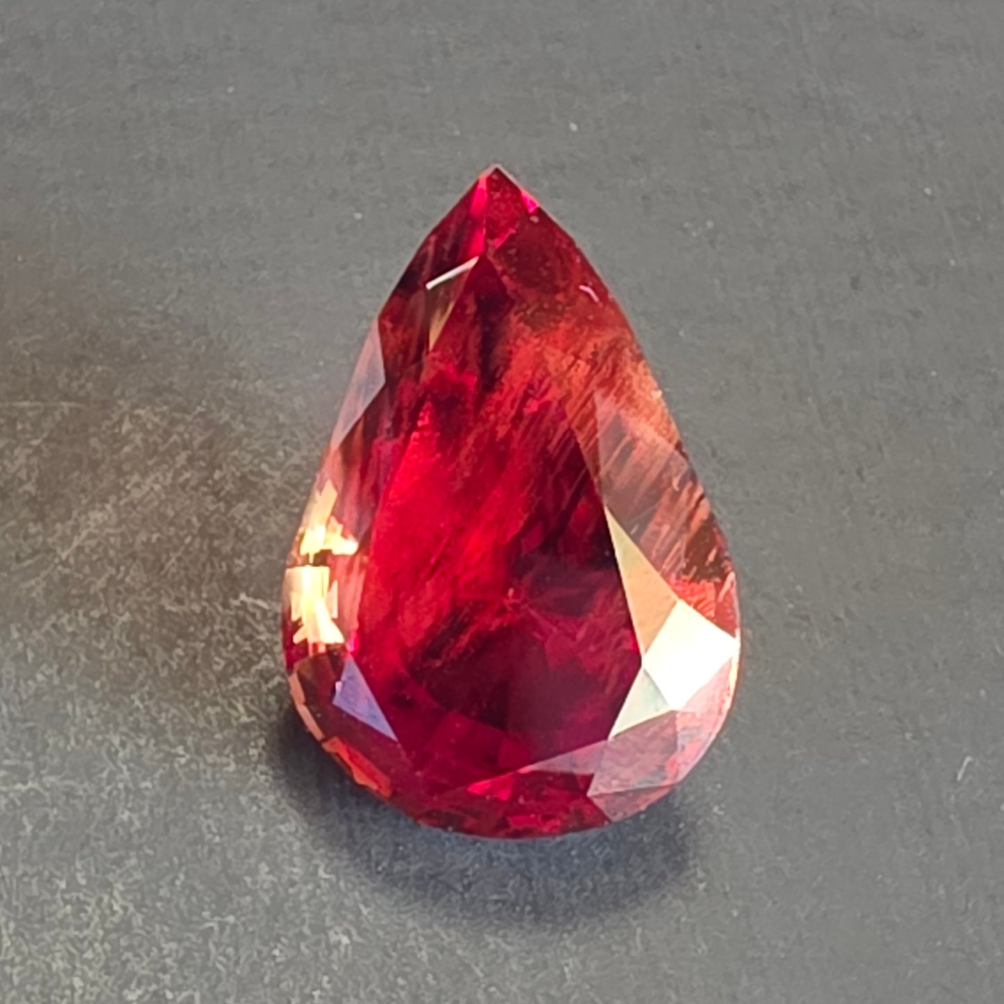 26.83 ct Red Schiller Oregon Sunstone