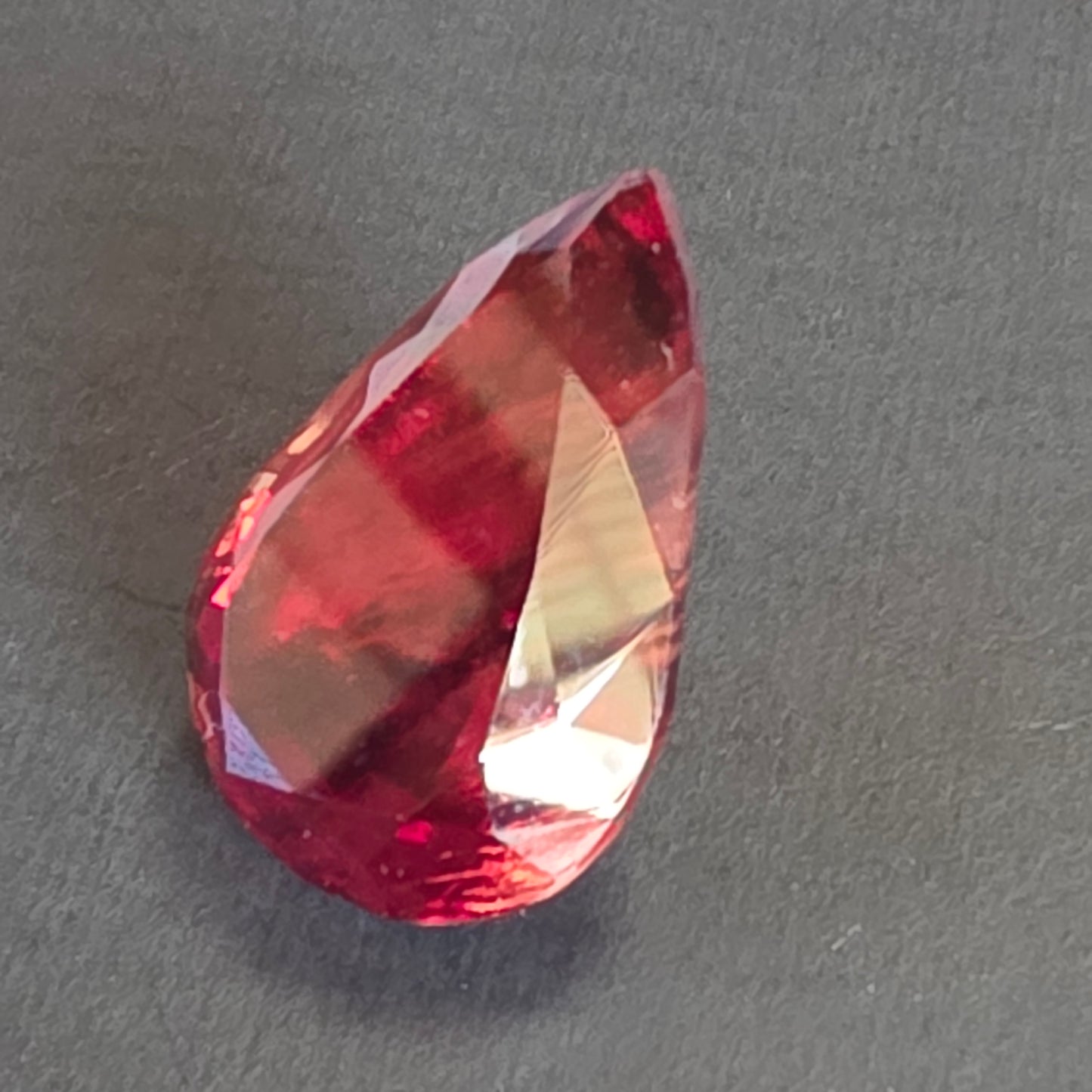 26.83 ct Red Schiller Oregon Sunstone