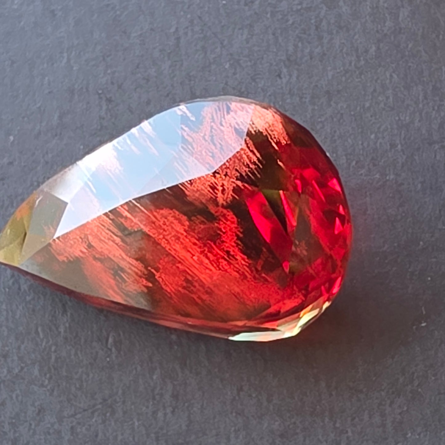 26.83 ct Red Schiller Oregon Sunstone