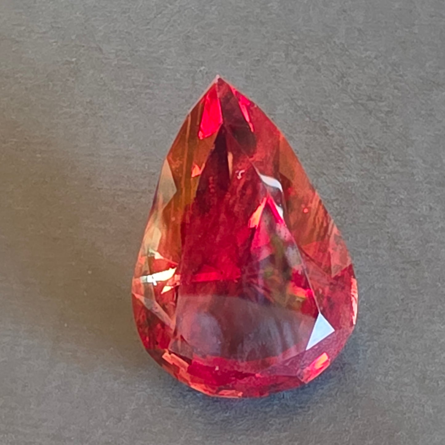 26.83 ct Red Schiller Oregon Sunstone