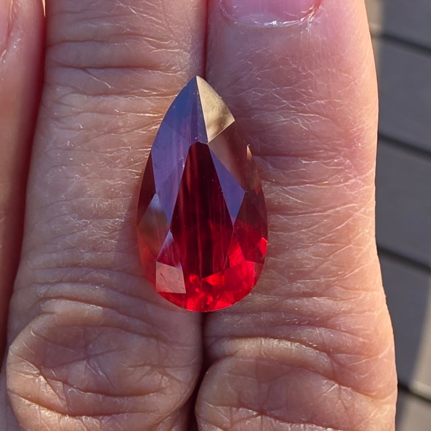 Red and schiller Oregon Sunstone 9.45 ct
