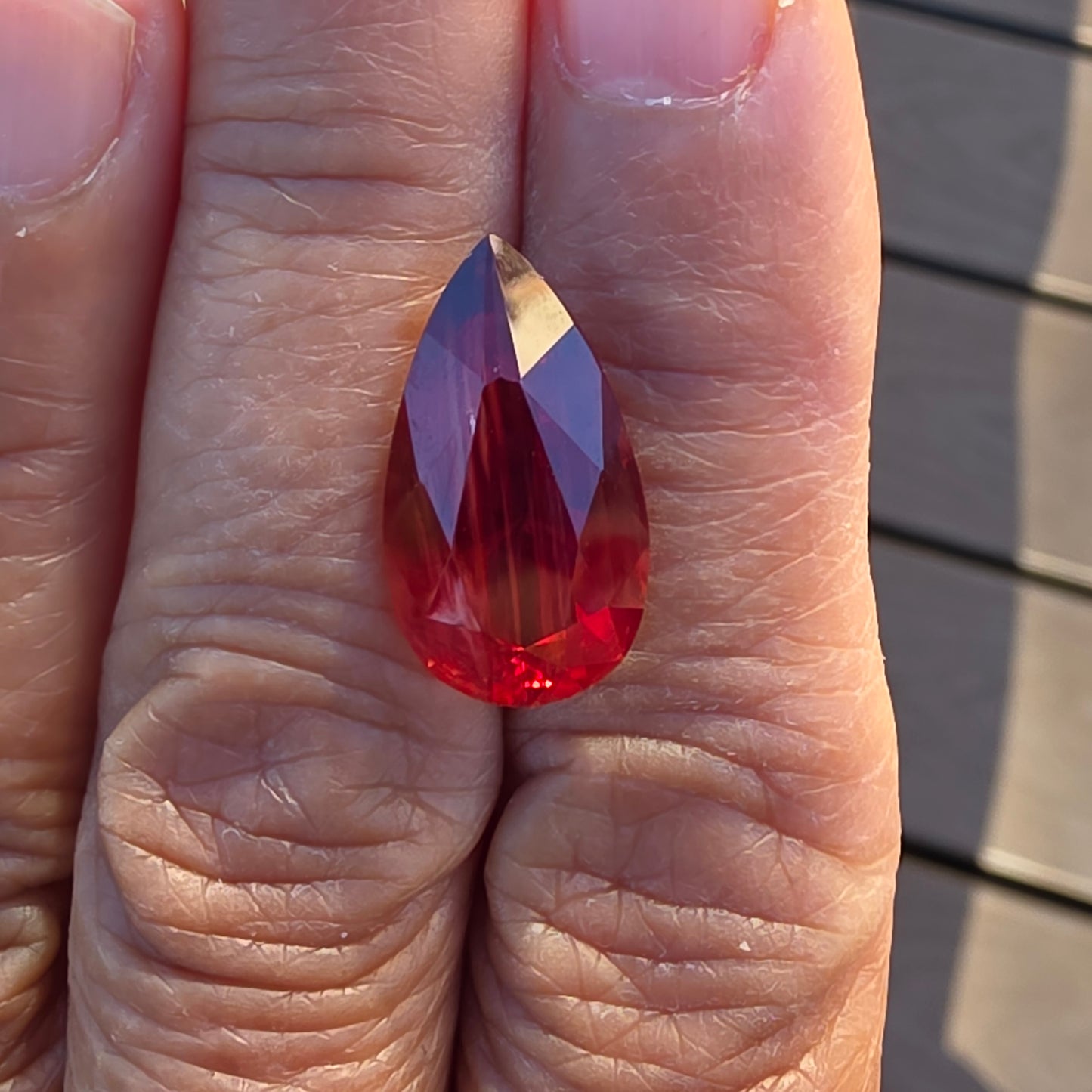 Red and schiller Oregon Sunstone 9.45 ct