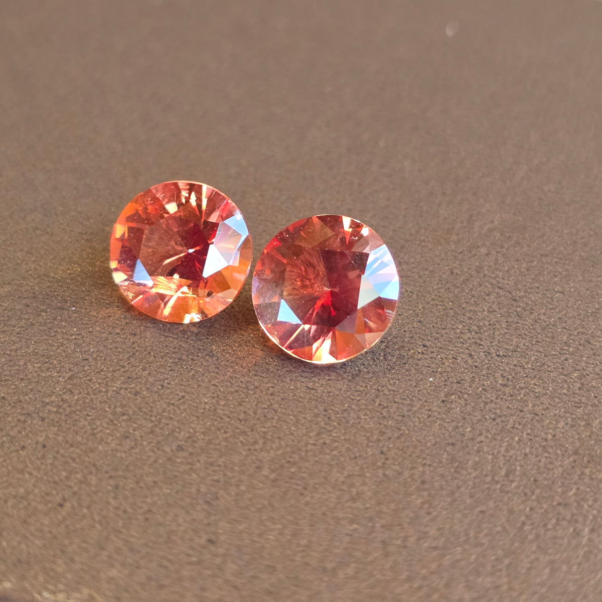 3.15 ct Oregon Sunstones 8 mm