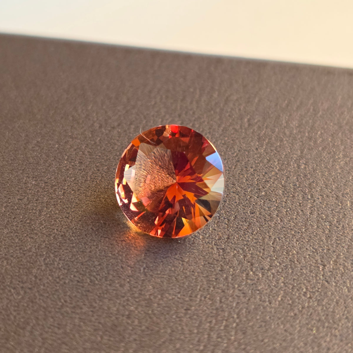 Oregon Sunstone Round Cut Gemstone, 2.76 ct, 10mm