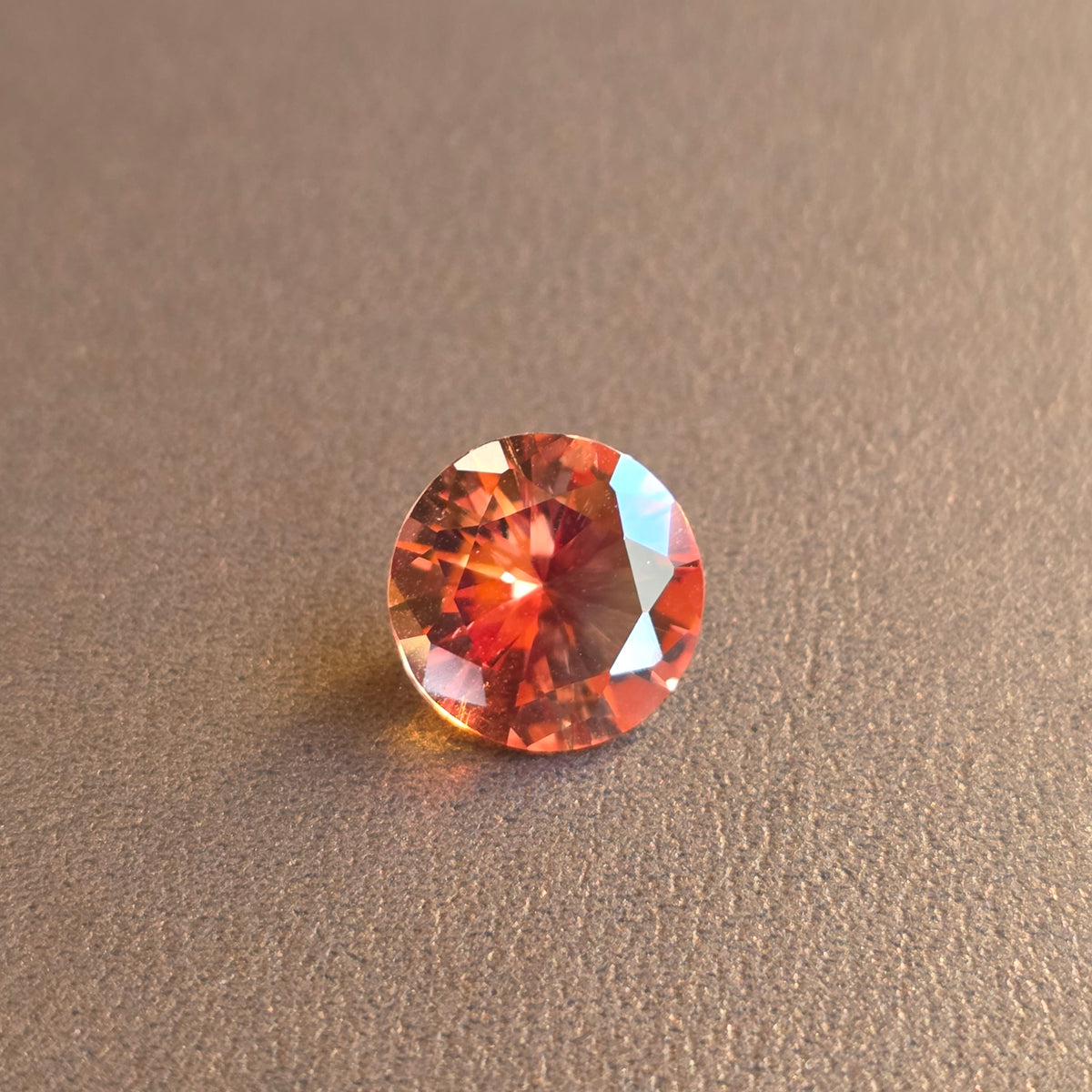 Oregon Sunstone Round Cut Gemstone, 2.76 ct, 10mm