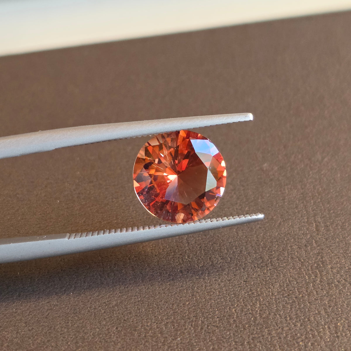 Oregon Sunstone Round Cut Gemstone, 2.76 ct, 10mm