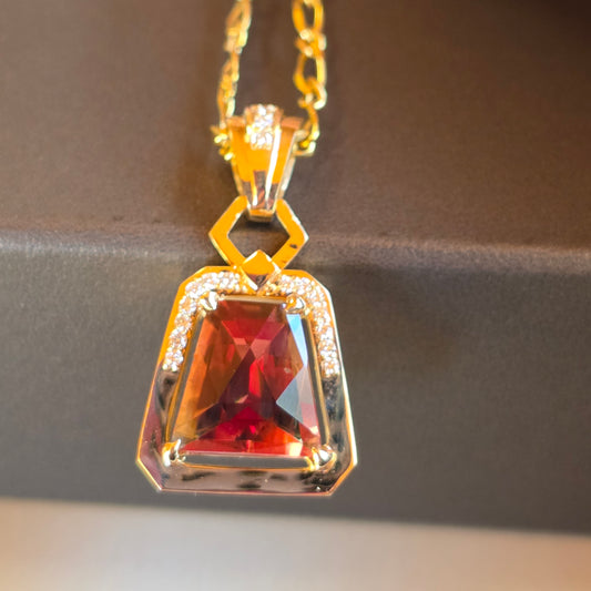 Oregon Sunstone 4.35 ct 14 kt gold Pendant