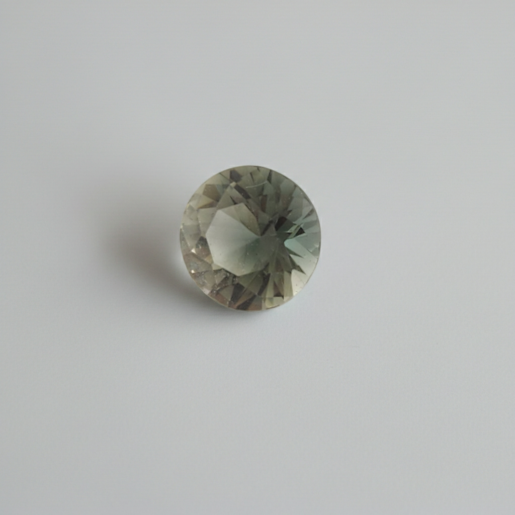 0.69 ct  Green Oregon Sunstone 6 x 6 mm