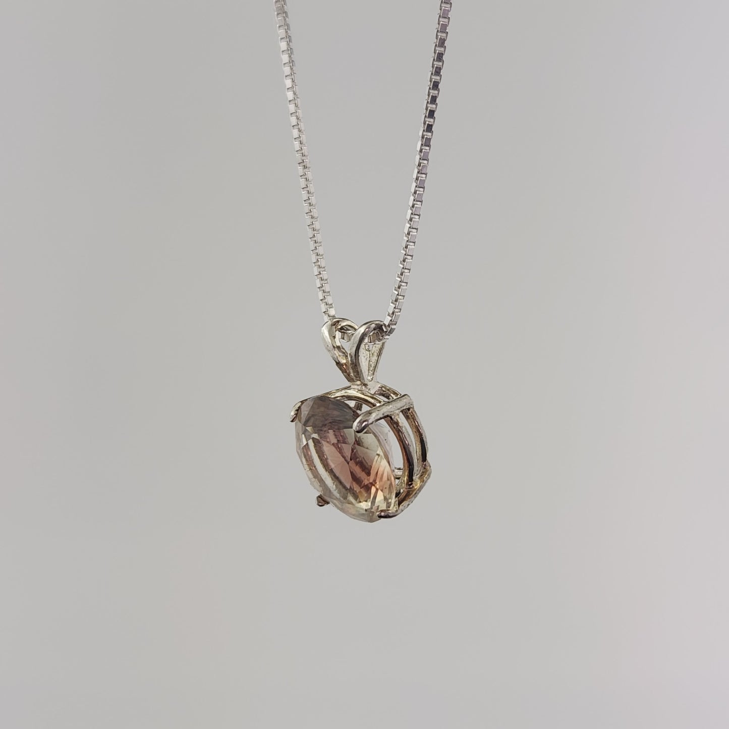 Sunstone in Silver Pendant