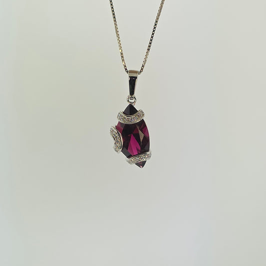 Rubelite Tourmaline in 18kw Gold Pendant