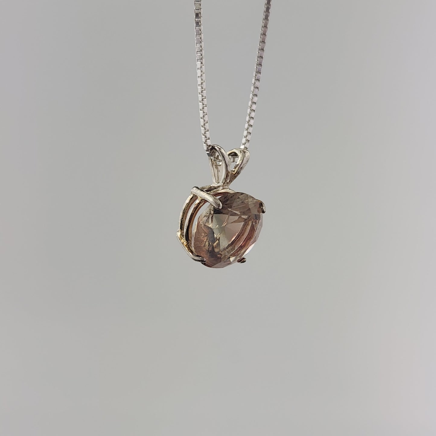 Sunstone in Silver Pendant
