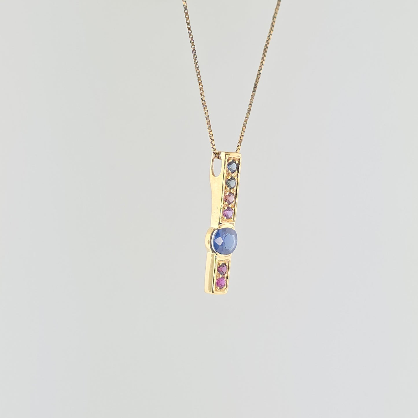 Sapphires in 18ky Gold Pendant