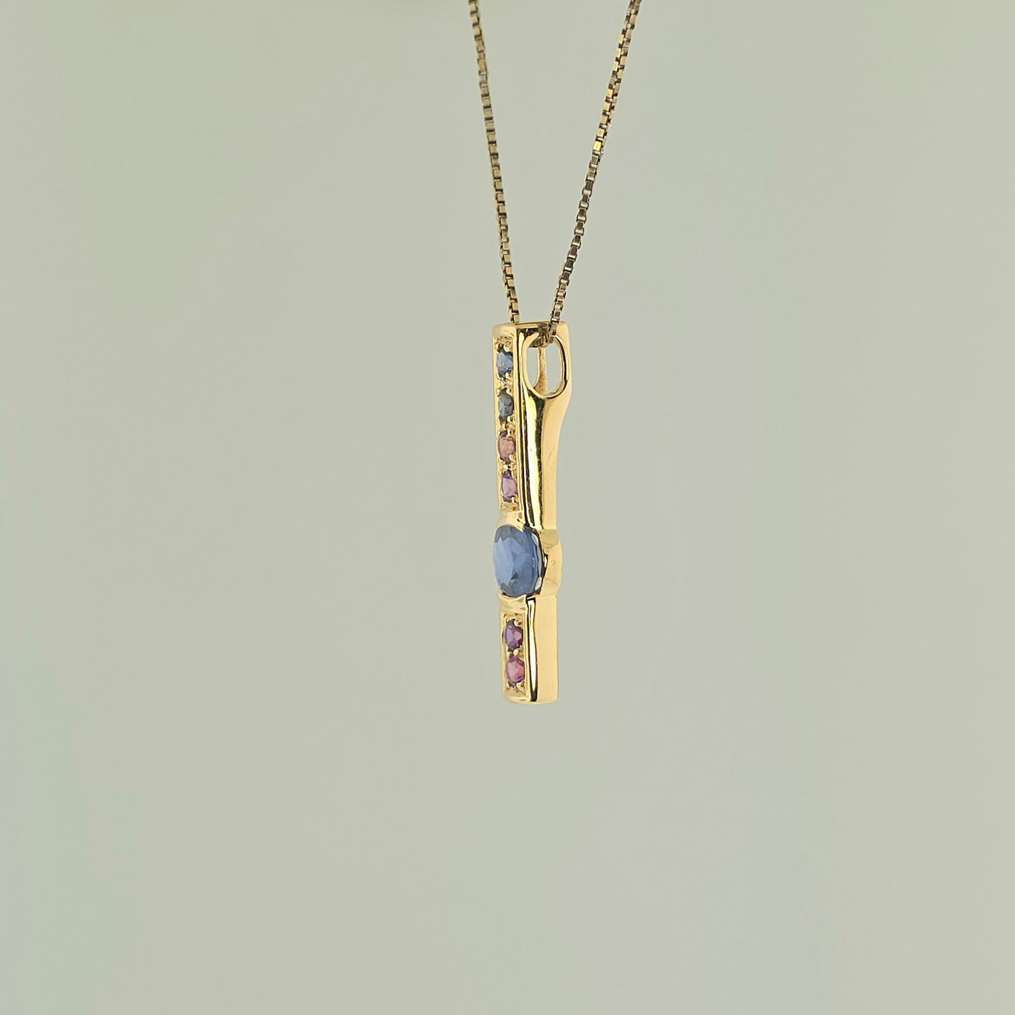 Sapphires in 18ky Gold Pendant