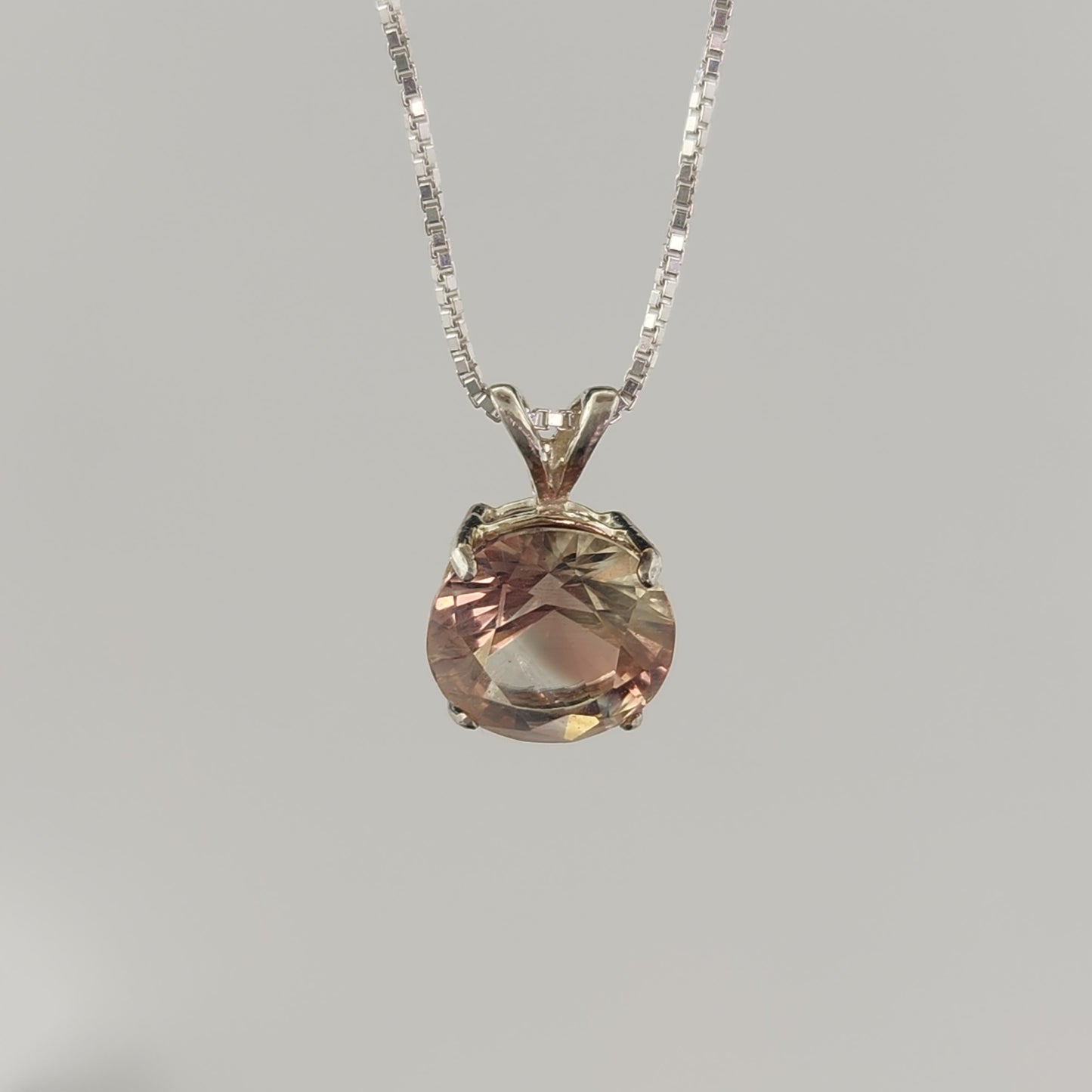 Sunstone in Silver Pendant