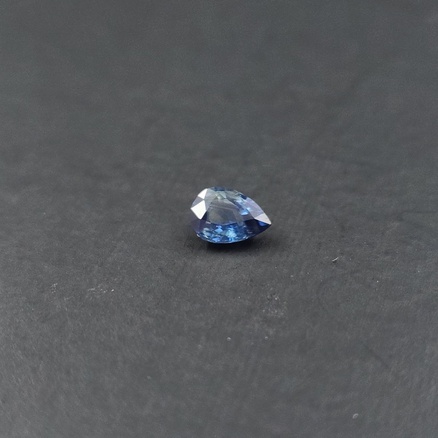 Sapphire Pear Facet
