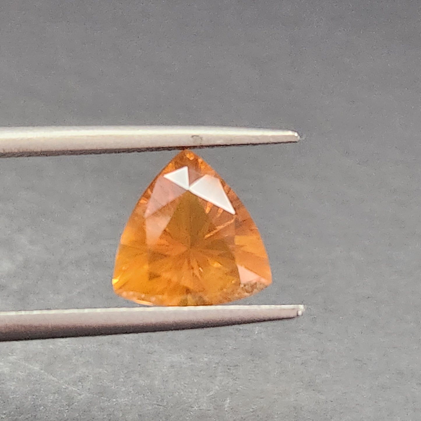 1.72 ct 9 x 9 mm Oregon Opal